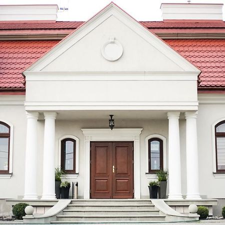 Prestige Wierzchowisko Exterior foto