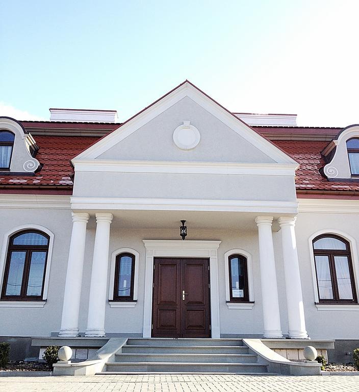 Prestige Wierzchowisko Exterior foto